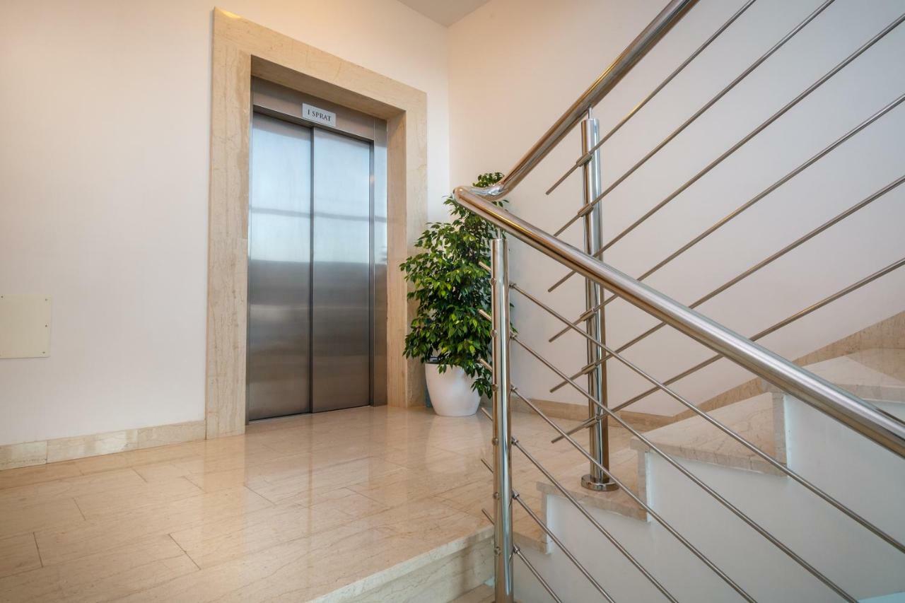 Apartment Luxury Center
